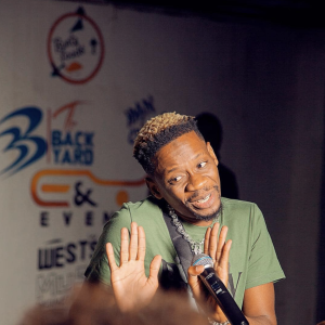 Download Neo – Lesa Somone Mp3
