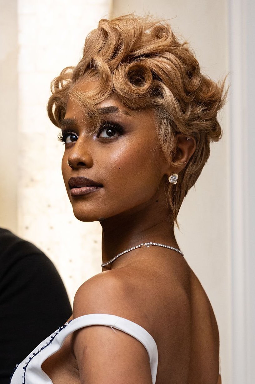Met Gala 2025 picture and videos